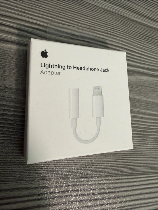 Apple Other - Apple Lightning to 3.5mm Headphone Adapter - White